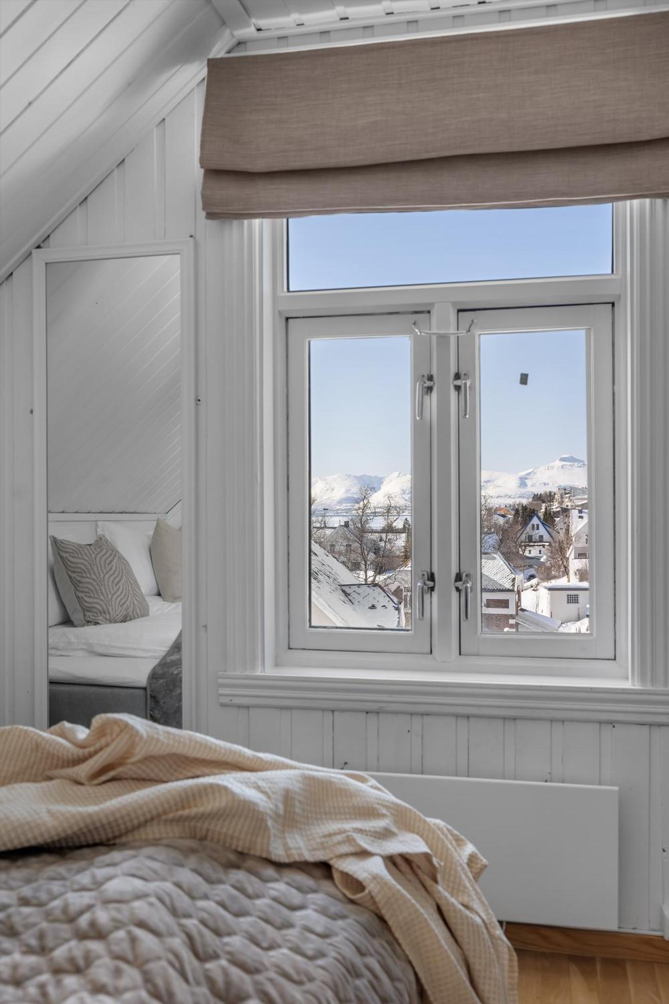 Cozy Central Loft Apartment With Amazing View Τρόμσο Εξωτερικό φωτογραφία